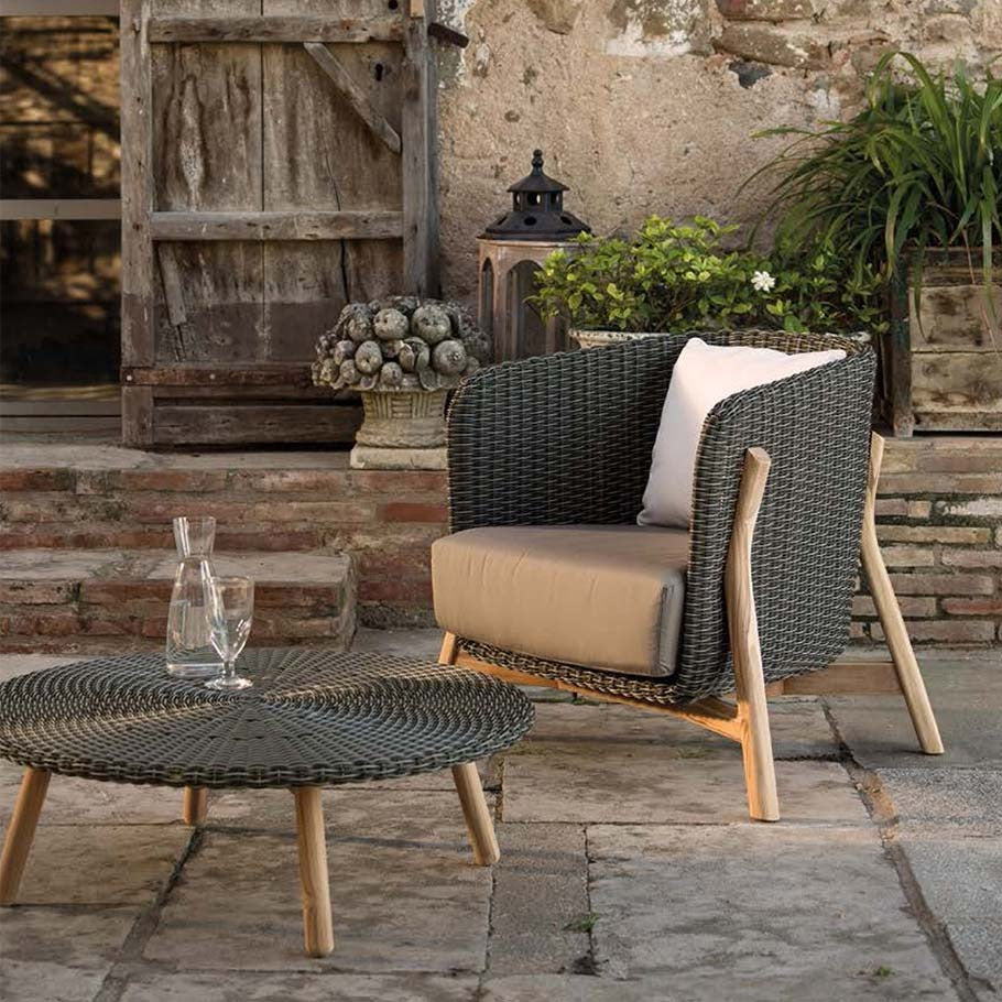 OutdoorFurniture-WickerSofa-Ziggy1