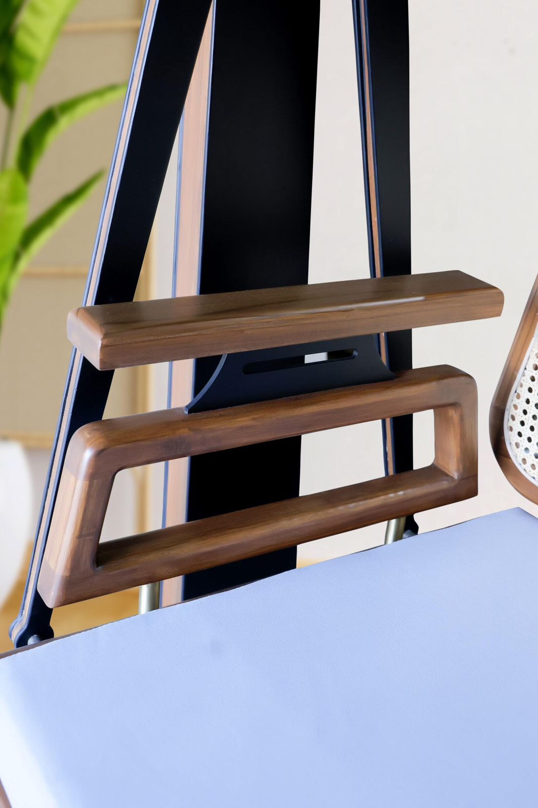 Wooden_Cane_Rattan_Swing_-_VeraTop_1