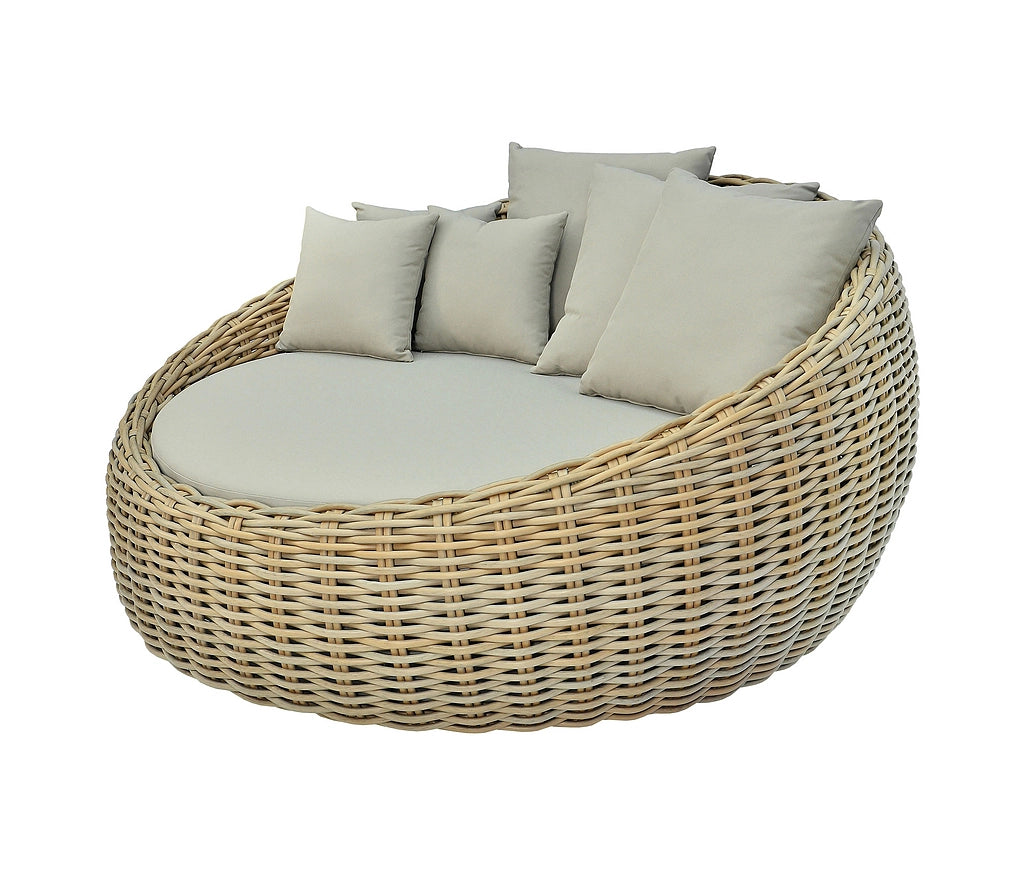Great Scallop Willow Edition – Luxury Outdoor Wicker Canopy Bed